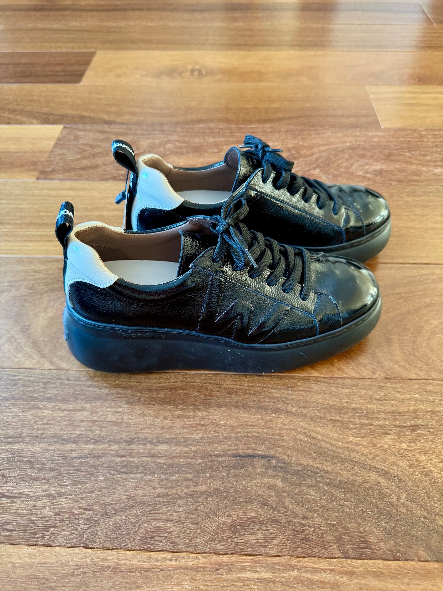 Souliers Wonders- 6.5