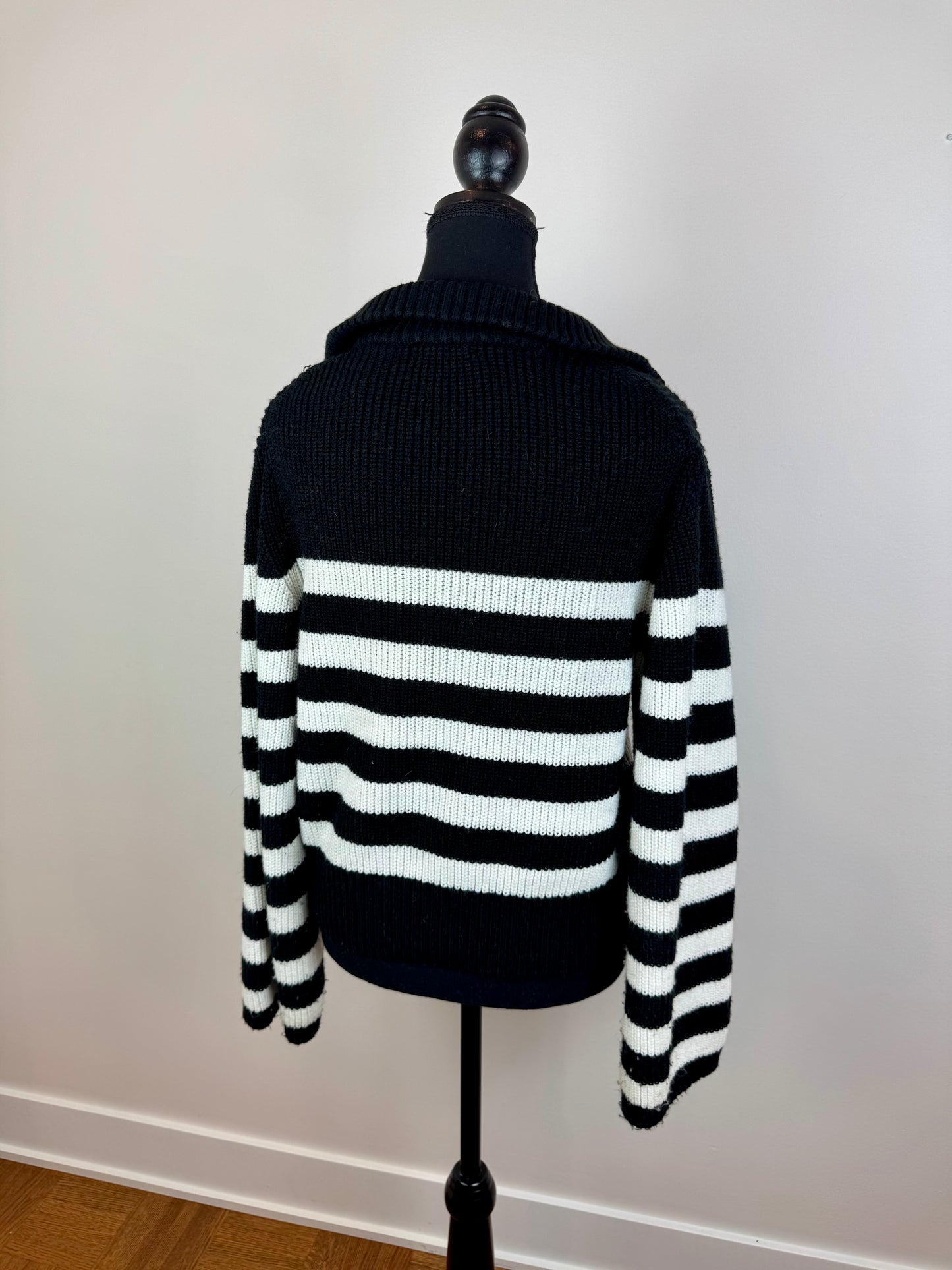 Chandail tricot à col montant Dynamite - X-Small