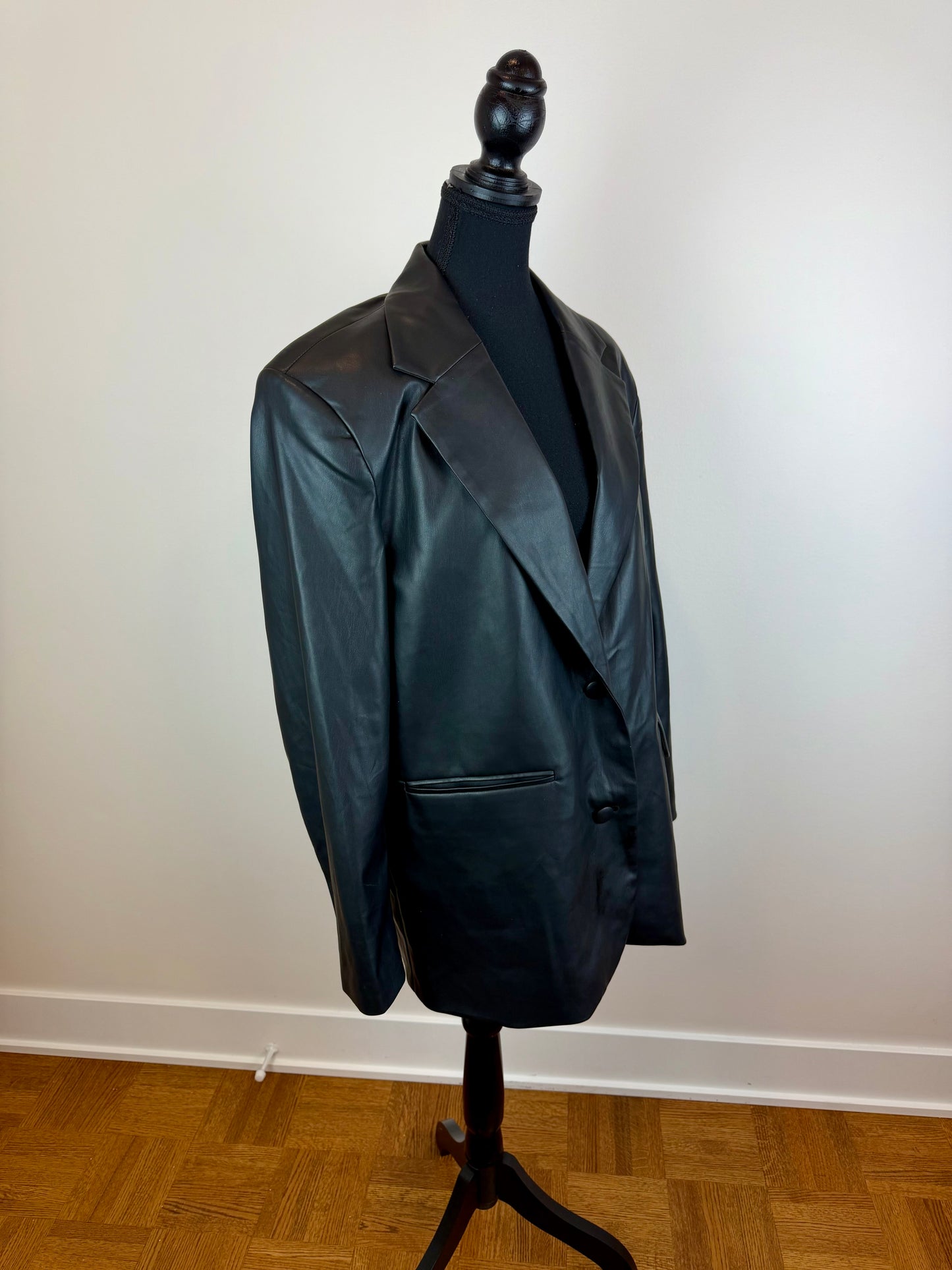 Veston grande taille faux cuir Future Collective - Médium
