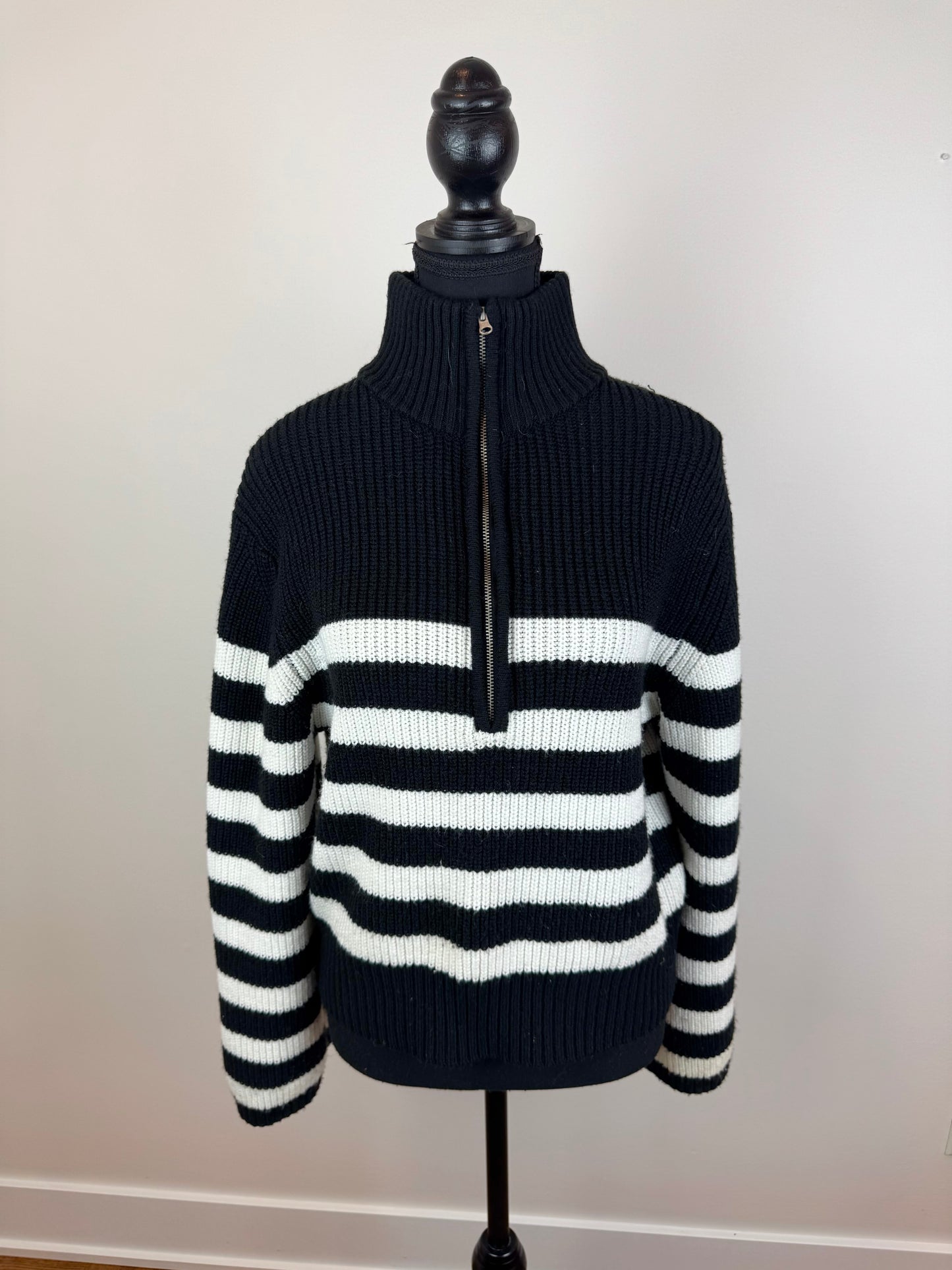 Chandail tricot à col montant Dynamite - X-Small