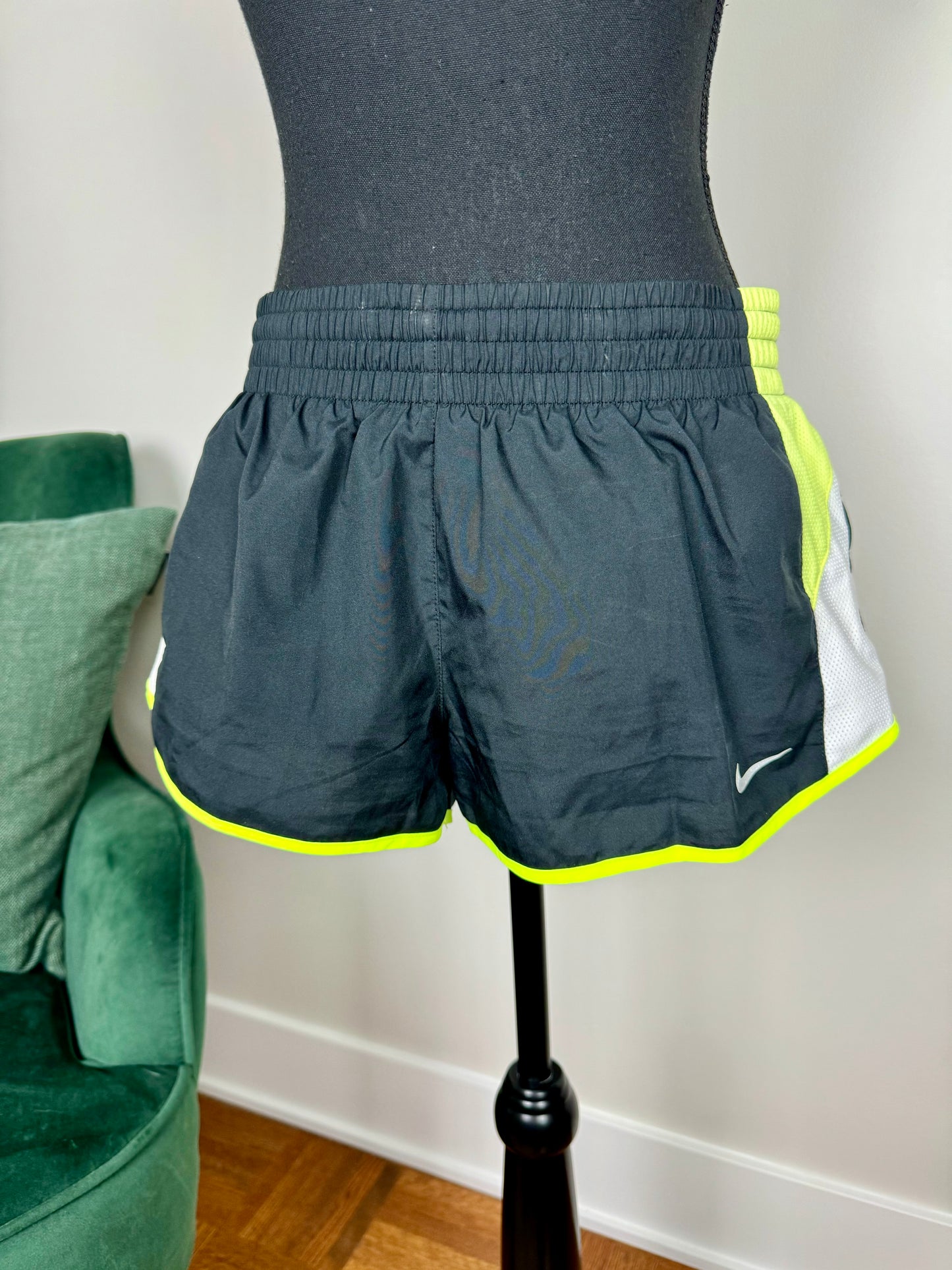 Short Nike Dri Fit - Medium