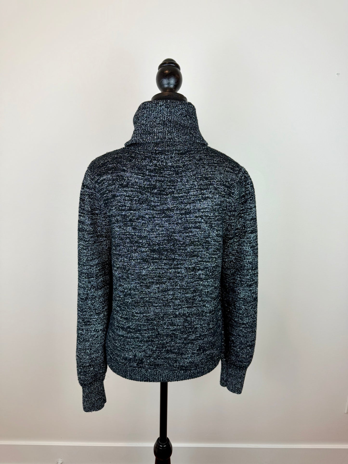 Chandail col roulé brillant AKA - Médium